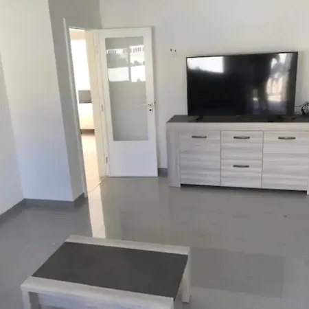 Aparts * Dhërmi